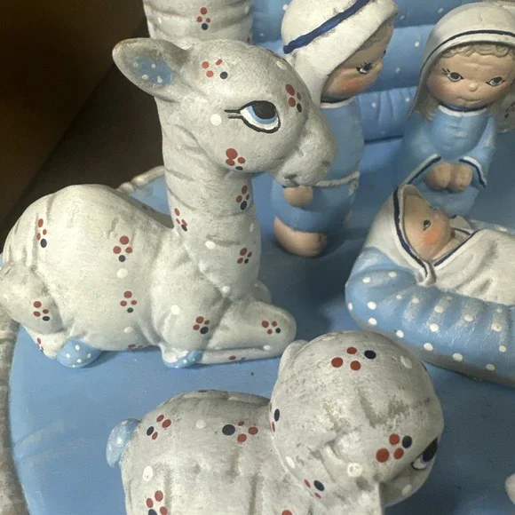 Christmas Nativity Scene Set Figures Manger Figurines Baby Jesus Quilt Look Blue - Picture 4 of 9